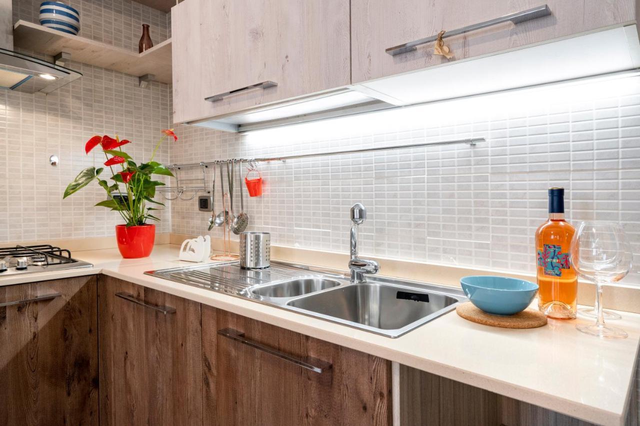 La Casa Di Gio - Stazione & Policlinico Apartment バーリ エクステリア 写真