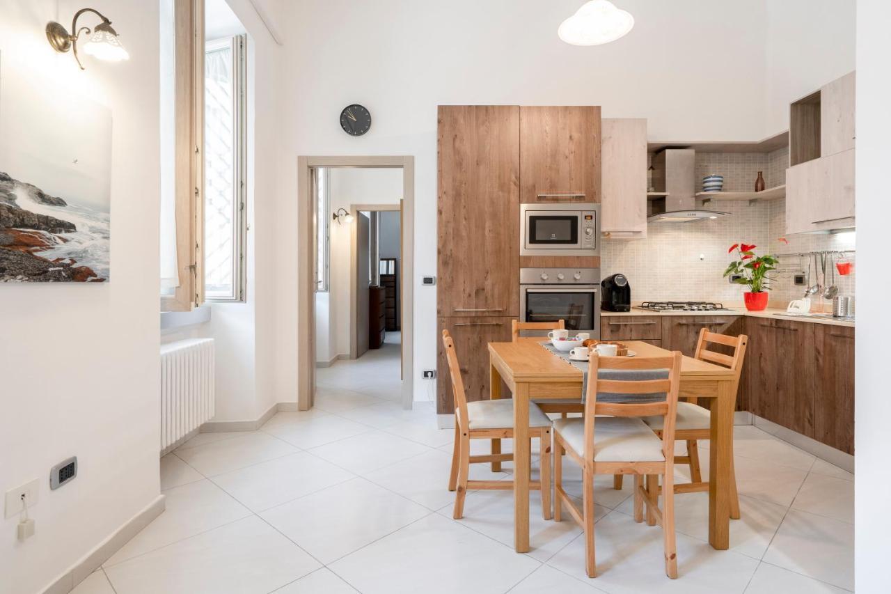 La Casa Di Gio - Stazione & Policlinico Apartment バーリ エクステリア 写真