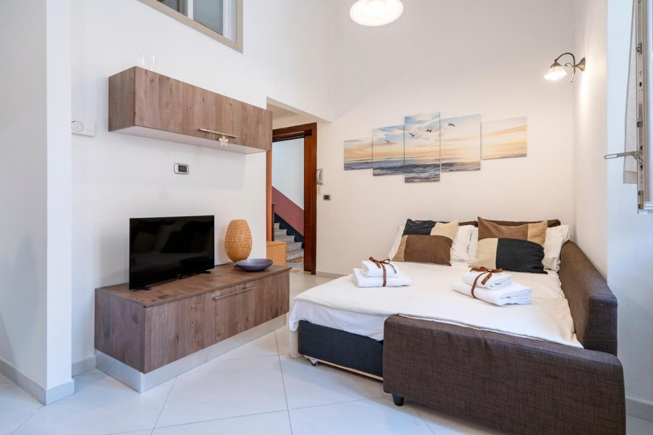La Casa Di Gio - Stazione & Policlinico Apartment バーリ エクステリア 写真