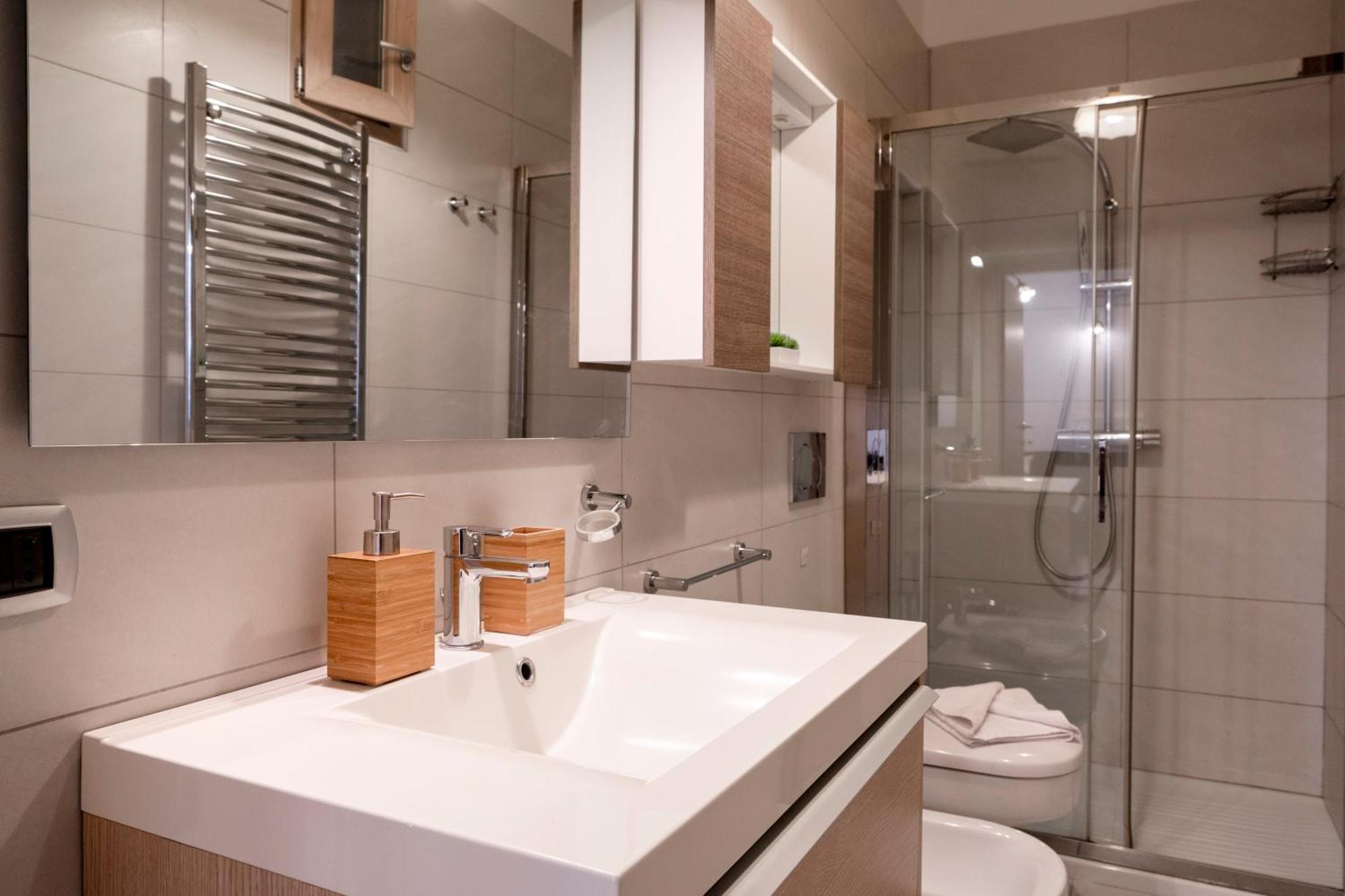 La Casa Di Gio - Stazione & Policlinico Apartment バーリ エクステリア 写真